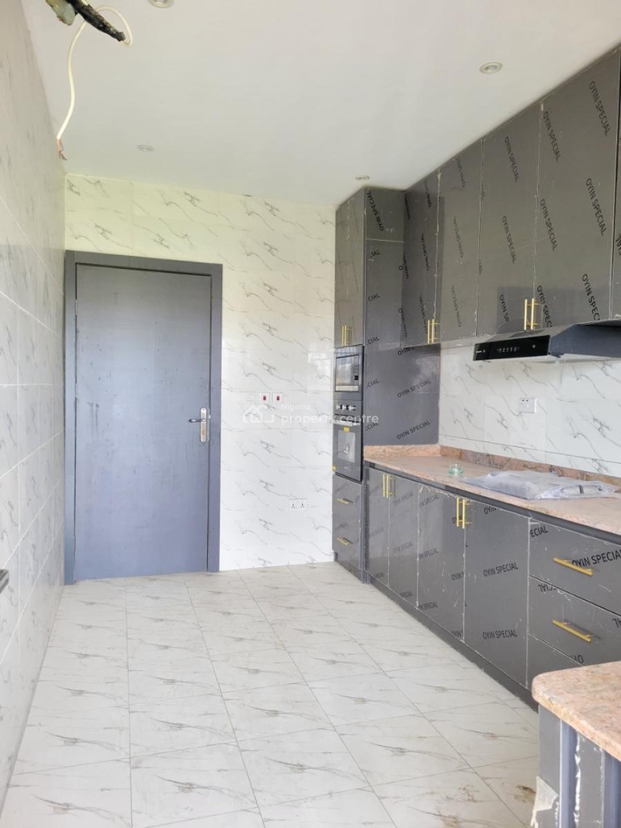 Luxury Two Bedroom Apartment, Lekki Scheme 2 Abraham Adesanya, Lekki, Lagos, Flat / Apartment for Rent