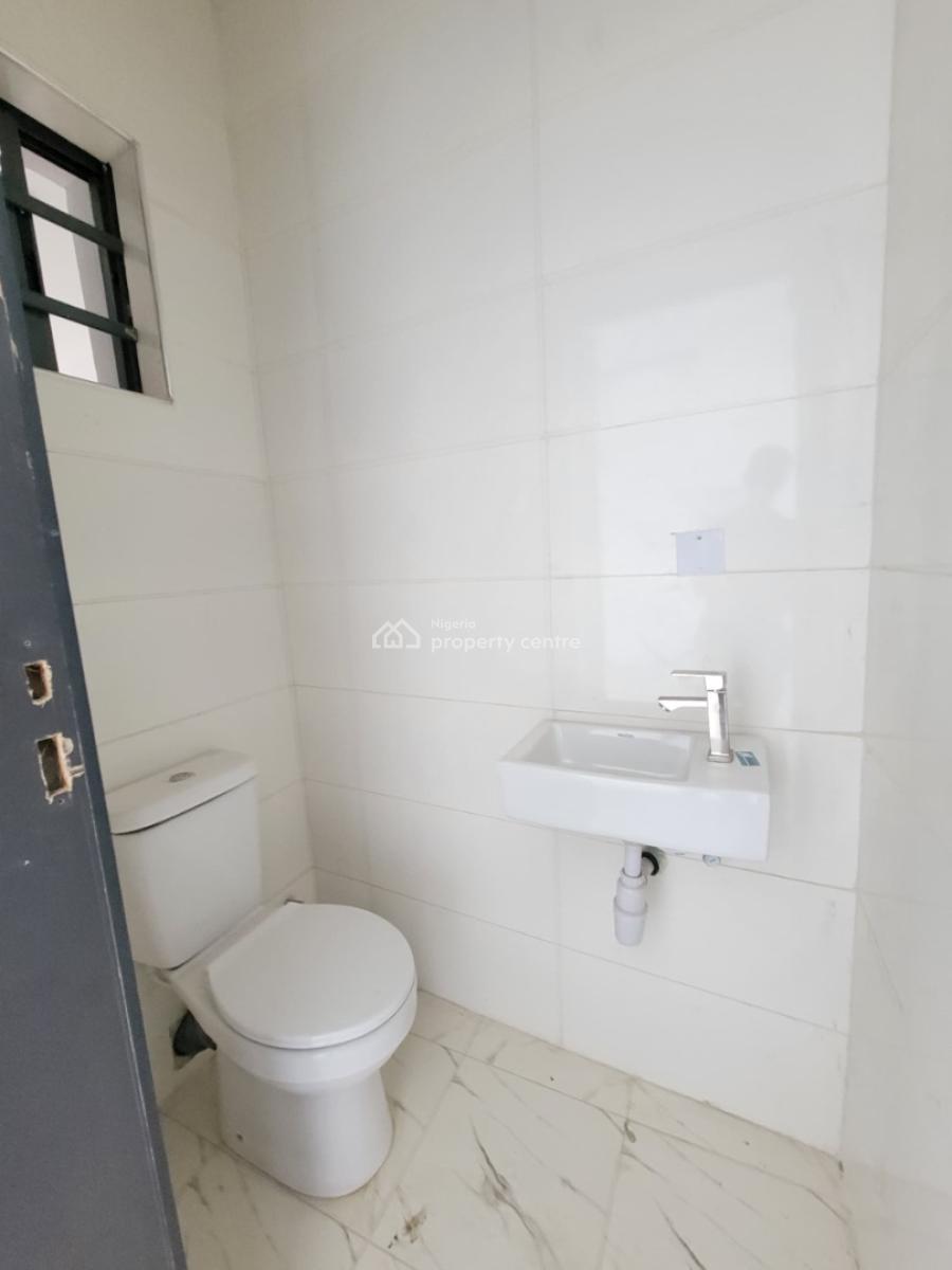 Luxury Two Bedroom Apartment, Lekki Scheme 2 Abraham Adesanya, Lekki, Lagos, Flat / Apartment for Rent