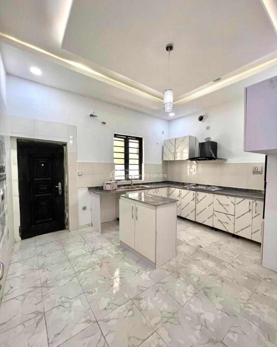Newly Built Spacious 4 Bedrooms Duplex, Chevron Drive, Lekki, Lagos, Semi-detached Duplex for Rent