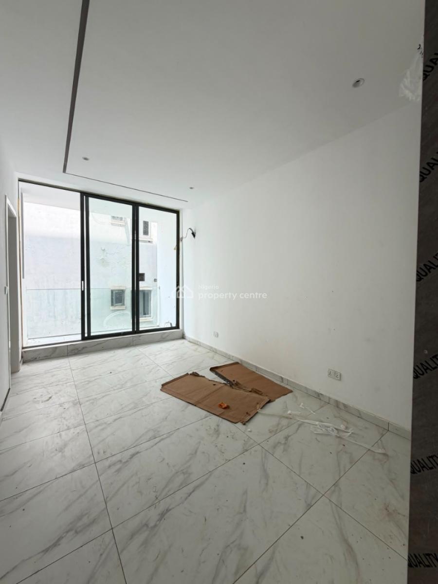 Distress Distress, Another Super Distress Sale, Lekki Phase 1, Lekki, Lagos, Block of Flats for Sale