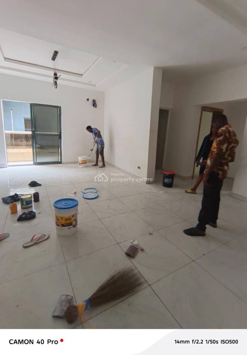 Shop Space for Boutique, Fola Osibo Street, Lekki Phase 1, Lekki, Lagos, Shop for Rent