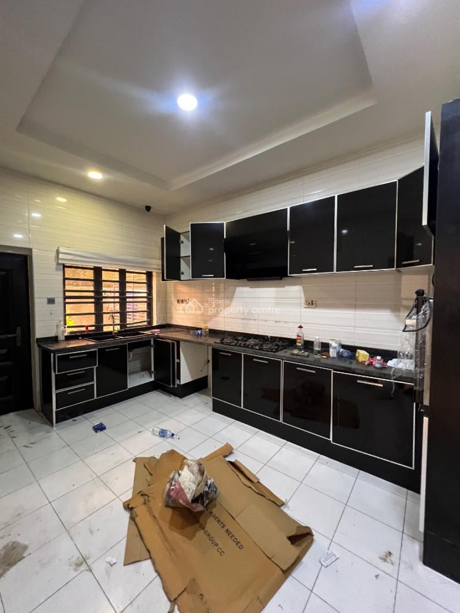Very Spacious 4 Bedroom Terrace Duplex with Bq, Lekki Phase 1 Right, Lekki Phase 1, Lekki, Lagos, Terraced Duplex for Rent
