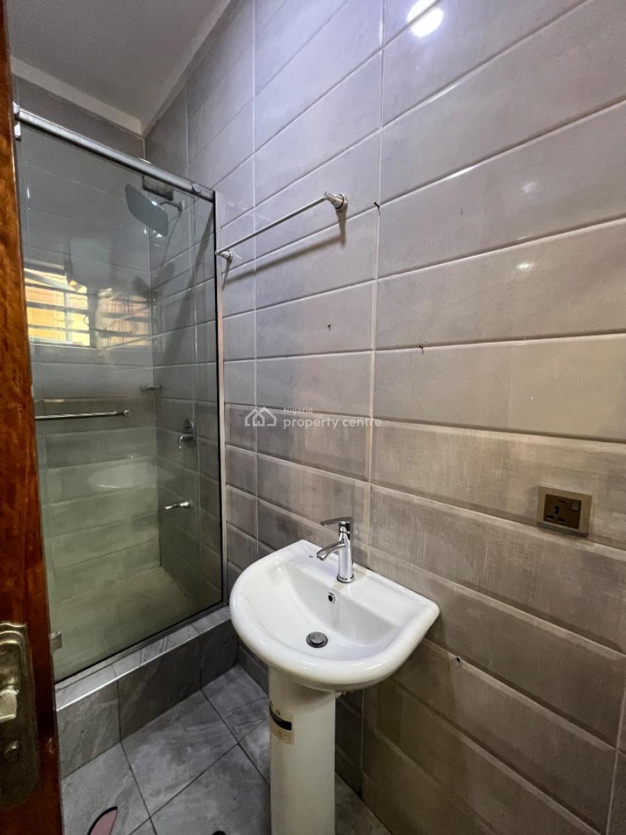 Very Spacious 4 Bedroom Terrace Duplex with Bq, Lekki Phase 1 Right, Lekki Phase 1, Lekki, Lagos, Terraced Duplex for Rent