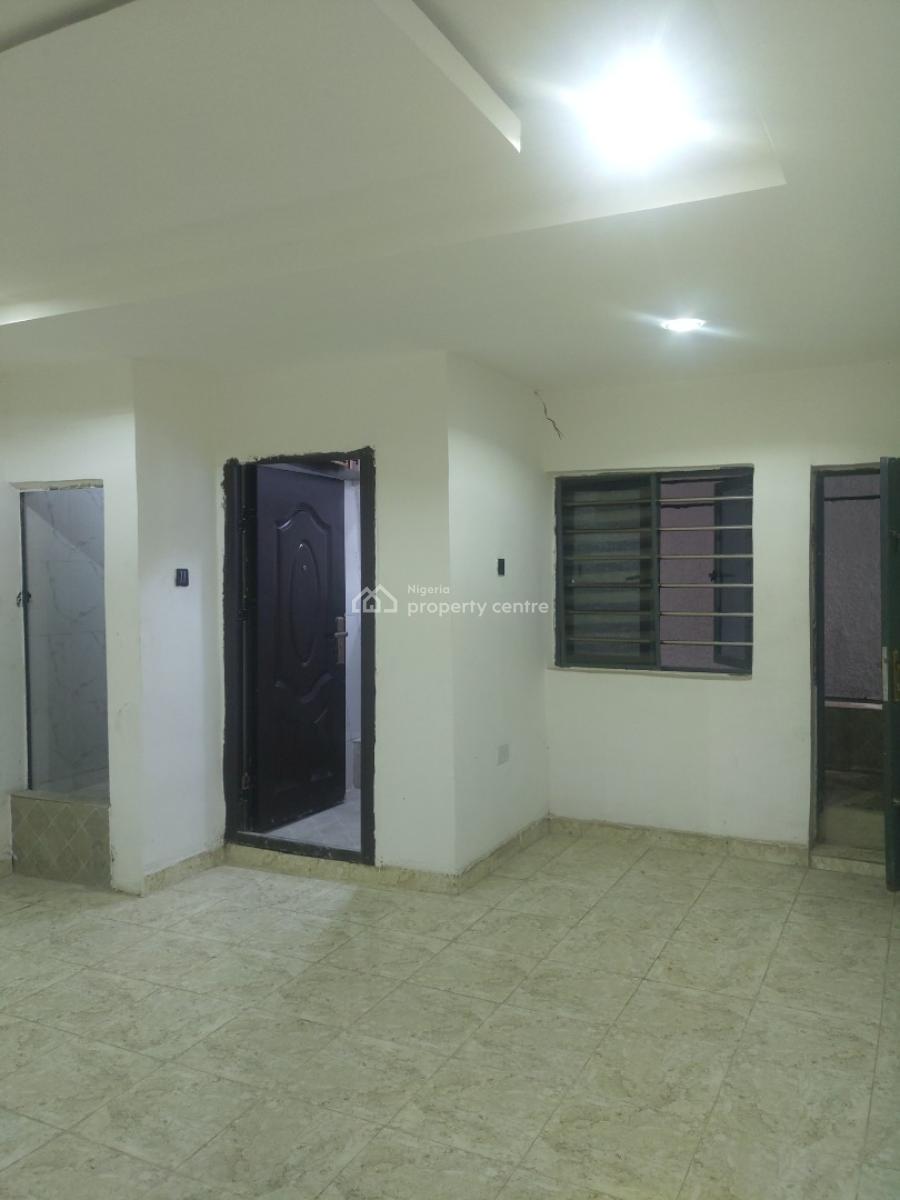 1 Bedroom, Extension, Omole Phase 2, Ikeja, Lagos, Self Contain (single Rooms) for Rent