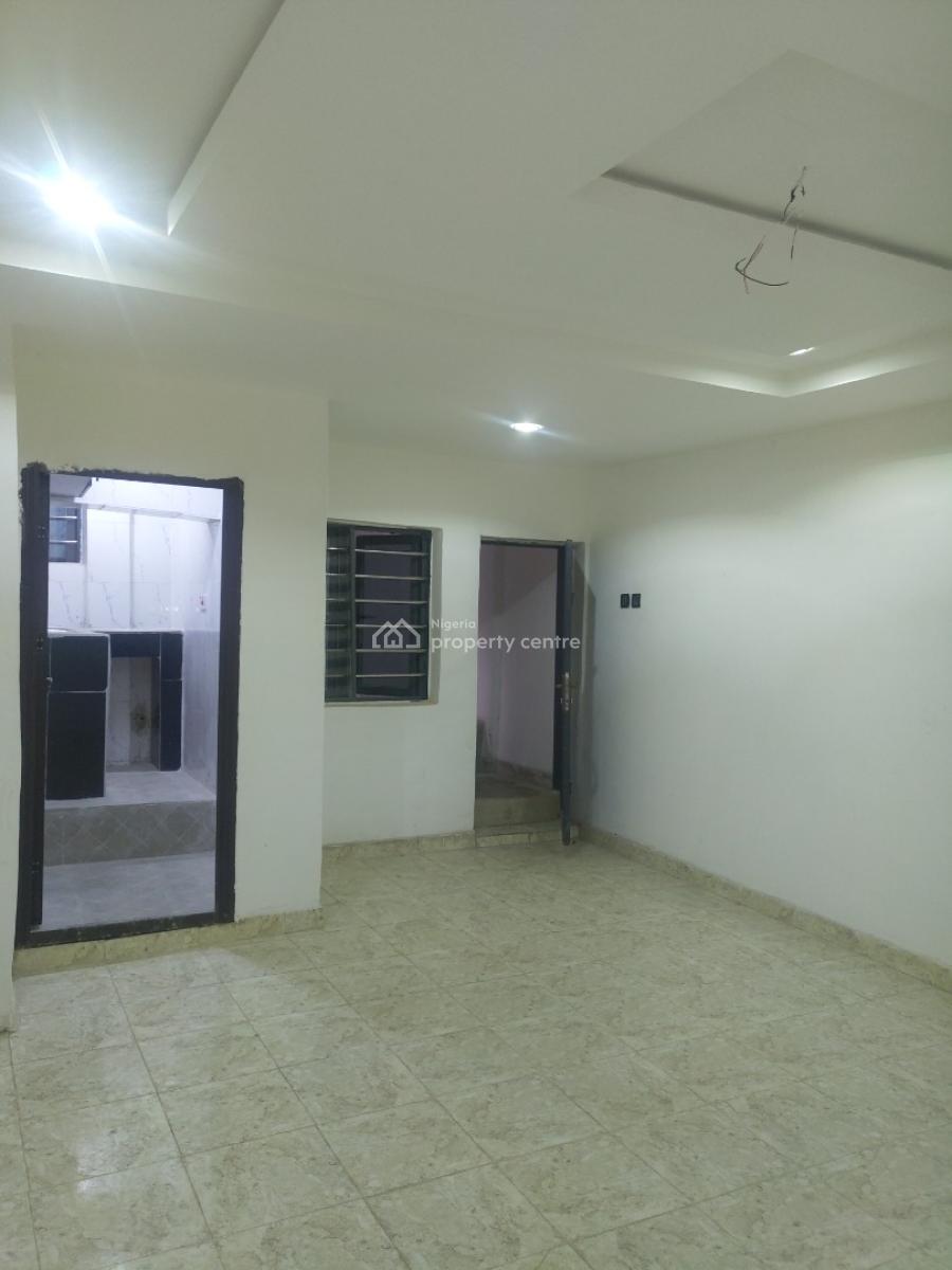 1 Bedroom, Extension, Omole Phase 2, Ikeja, Lagos, Self Contain (single Rooms) for Rent