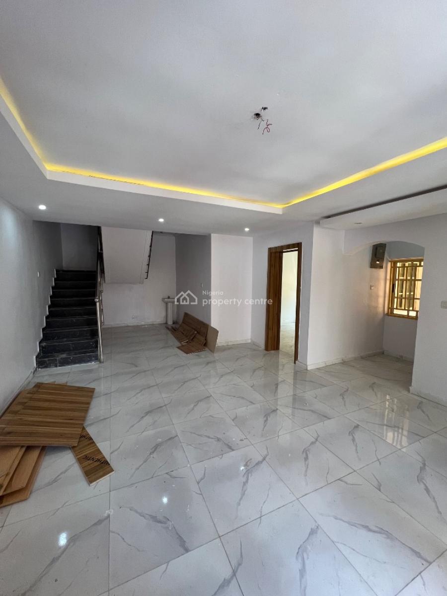 3 Bedroom Apartment with Bq, Off Kunsela, Ikate Elegushi, Lekki, Lagos, Semi-detached Duplex for Rent