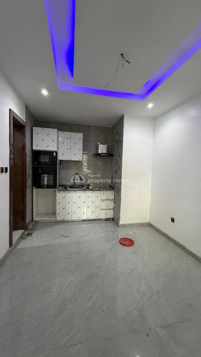 Newly Built 2 Bedroom Apartment, Surulere, Lagos, Flat / Apartment for Sale