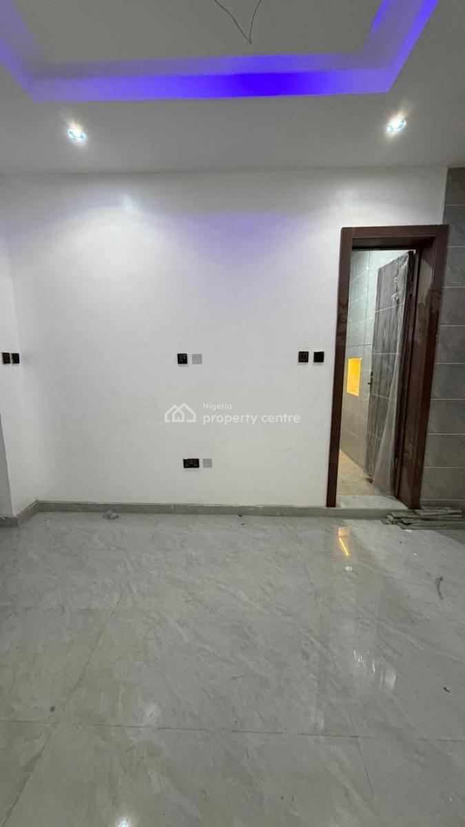 Newly Built 2 Bedroom Apartment, Surulere, Lagos, Flat / Apartment for Sale