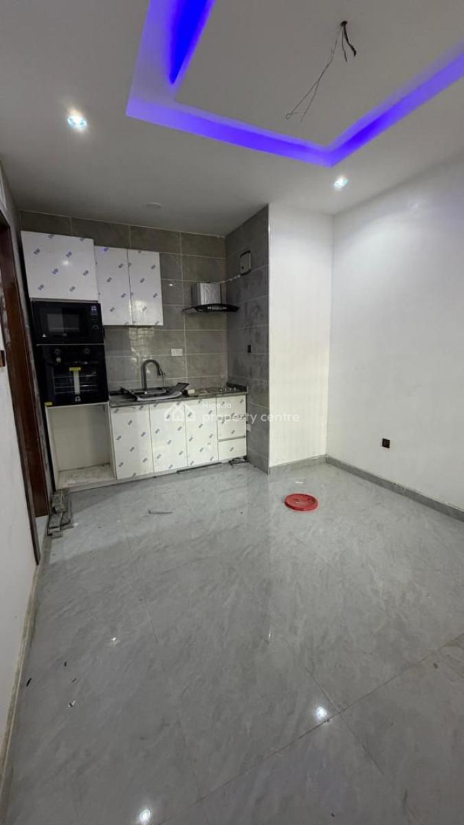 Newly Built 2 Bedroom Apartment, Surulere, Lagos, Flat / Apartment for Sale