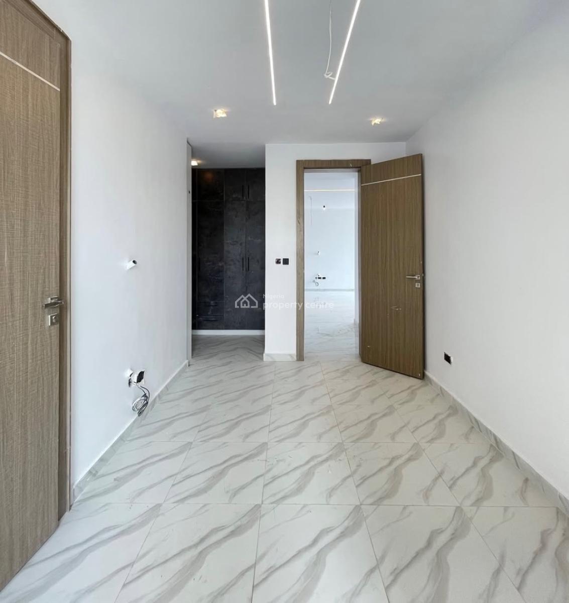 Lovely 3 Bedroom Apartment with Bq, Lekki Phase 1, Lekki Phase 1, Lekki, Lagos, Block of Flats for Sale