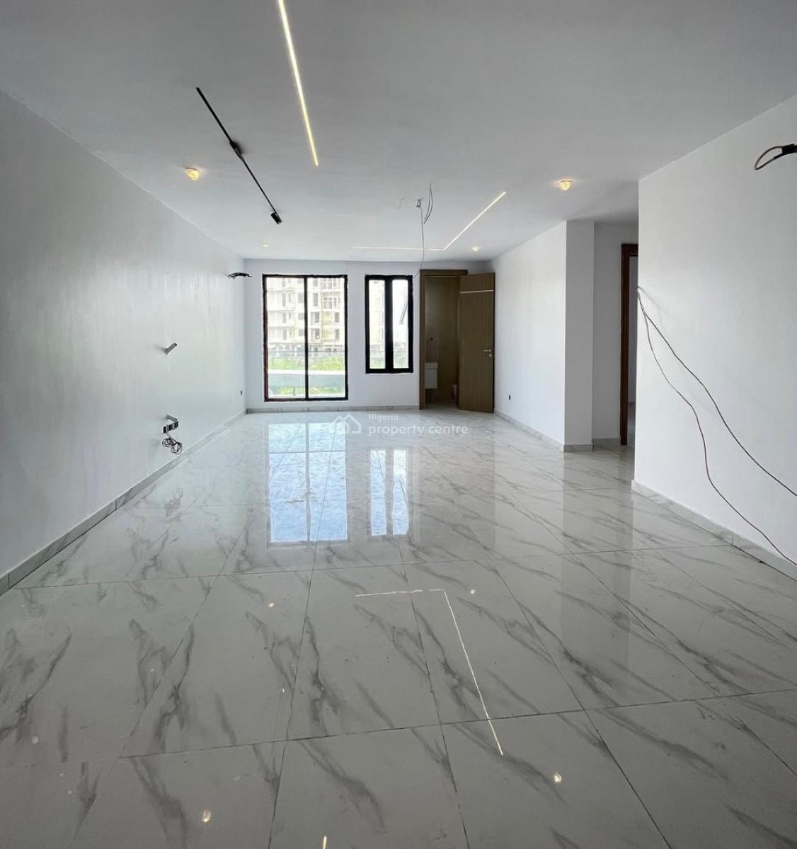 Lovely 3 Bedroom Apartment with Bq, Lekki Phase 1, Lekki Phase 1, Lekki, Lagos, Block of Flats for Sale