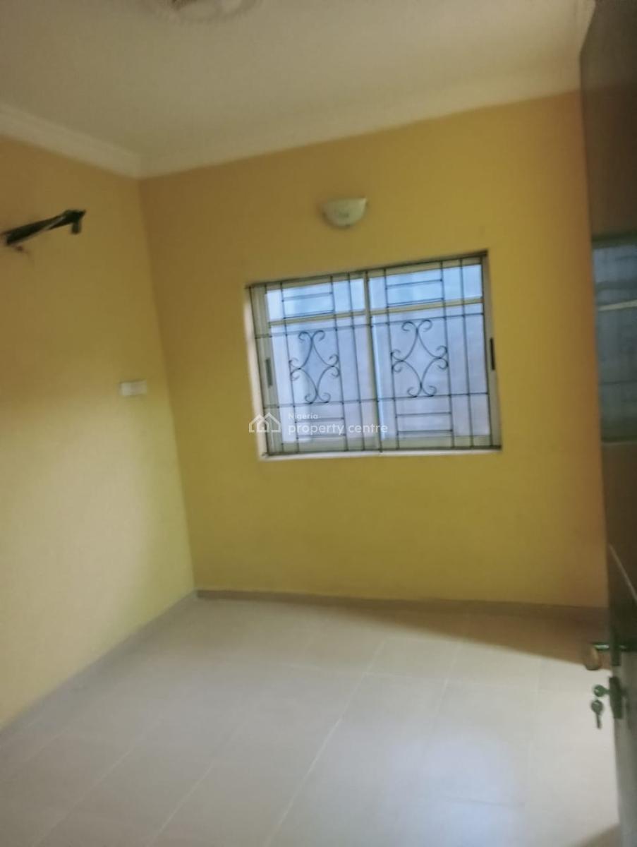 2 Bedroom Flat, Olowora, Magodo, Lagos, House for Rent