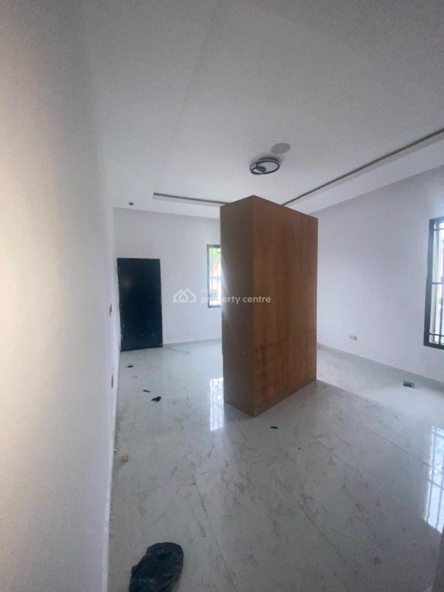 4 Bedroom Falt with Bq, Off Oba Akinjobi, Ikeja Gra, Ikeja, Lagos, Flat / Apartment for Sale