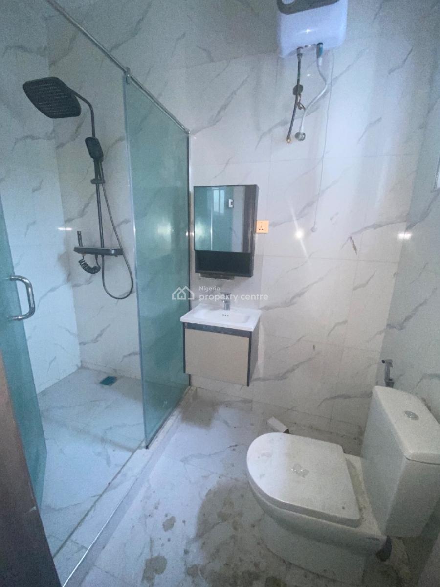 4 Bedroom Falt with Bq, Off Oba Akinjobi, Ikeja Gra, Ikeja, Lagos, Flat / Apartment for Sale