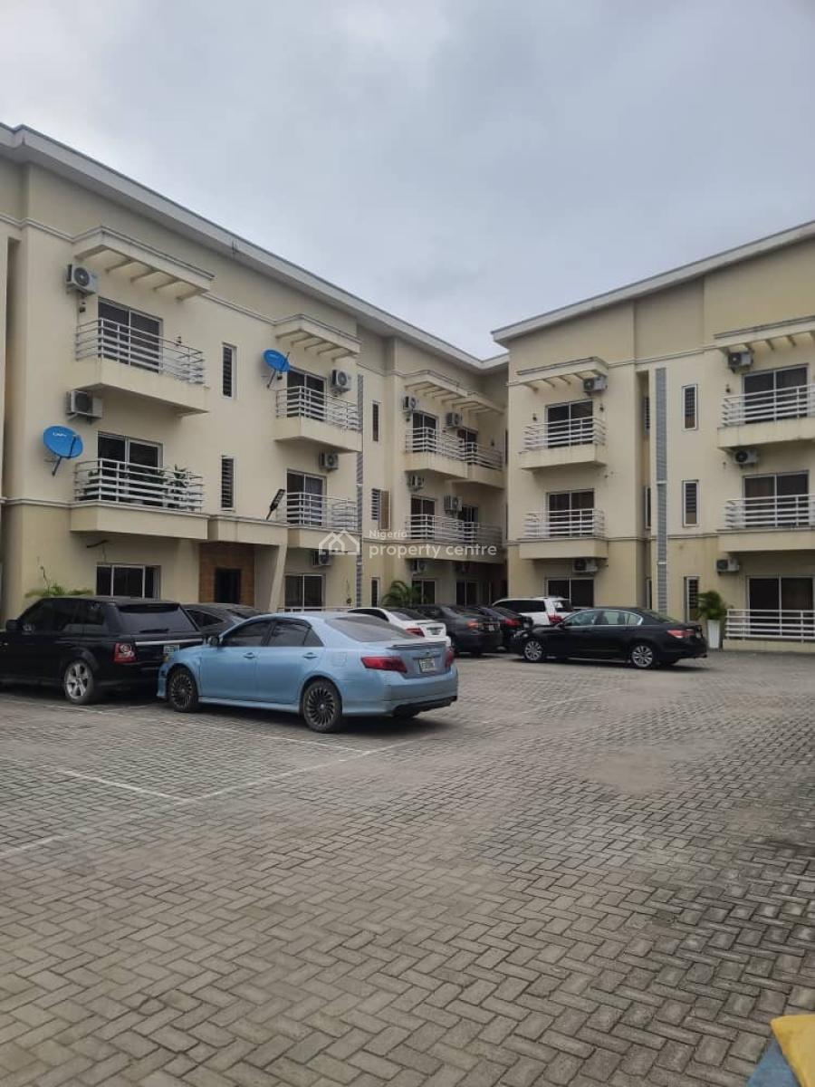 Superb 2 Bedroom Apartment with Bq, Off Abraham Adesanya Estate, Lekki Scheme 2, Ajah, Lagos, Flat / Apartment for Rent