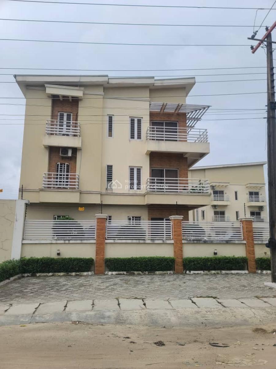 Superb 2 Bedroom Apartment with Bq, Off Abraham Adesanya Estate, Lekki Scheme 2, Ajah, Lagos, Flat / Apartment for Rent