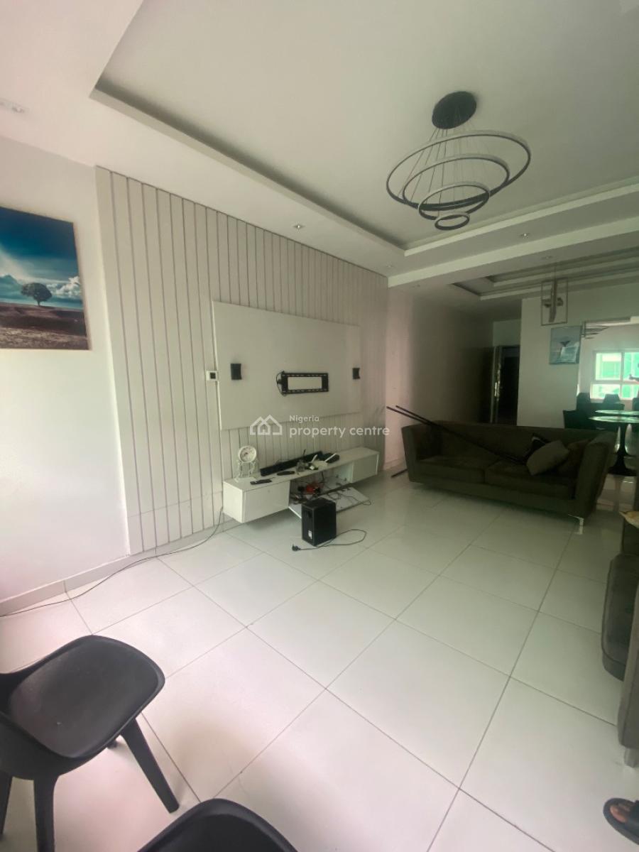 Most Affordable 2-bed in Lekki Phase 1  ₦10.5m/year, Very Close to Admirality Way, Lekki Phase 1, Lekki, Lagos, Flat / Apartment for Rent