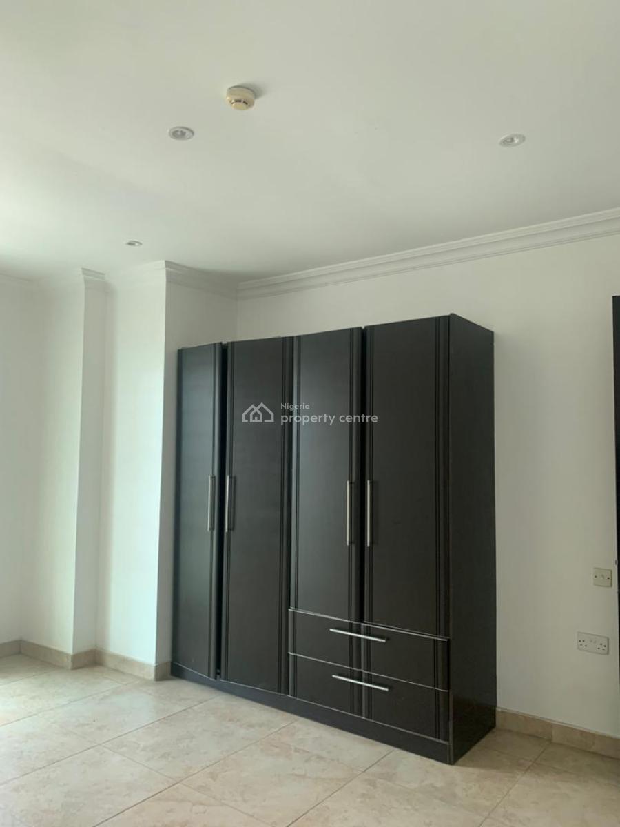 Well Maintained 3 Bedroom Maisonnette, Mobolaji Johnson Avenue, Old Ikoyi, Ikoyi, Lagos, Flat / Apartment for Rent