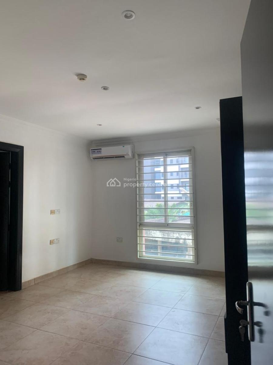 Well Maintained 3 Bedroom Maisonnette, Mobolaji Johnson Avenue, Old Ikoyi, Ikoyi, Lagos, Flat / Apartment for Rent