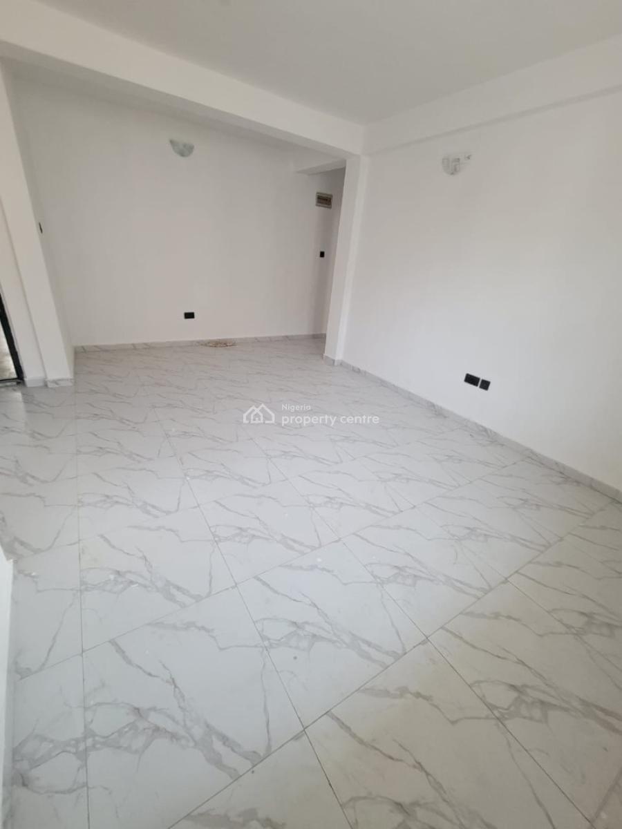 Clean and Spacious 2 Bedroom, Orchid Road, Lekki, Lagos, House for Rent