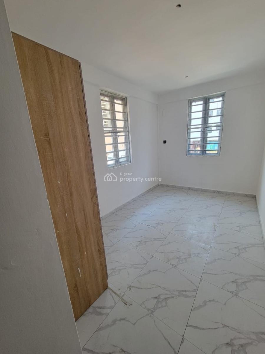Clean and Spacious 2 Bedroom, Orchid Road, Lekki, Lagos, House for Rent