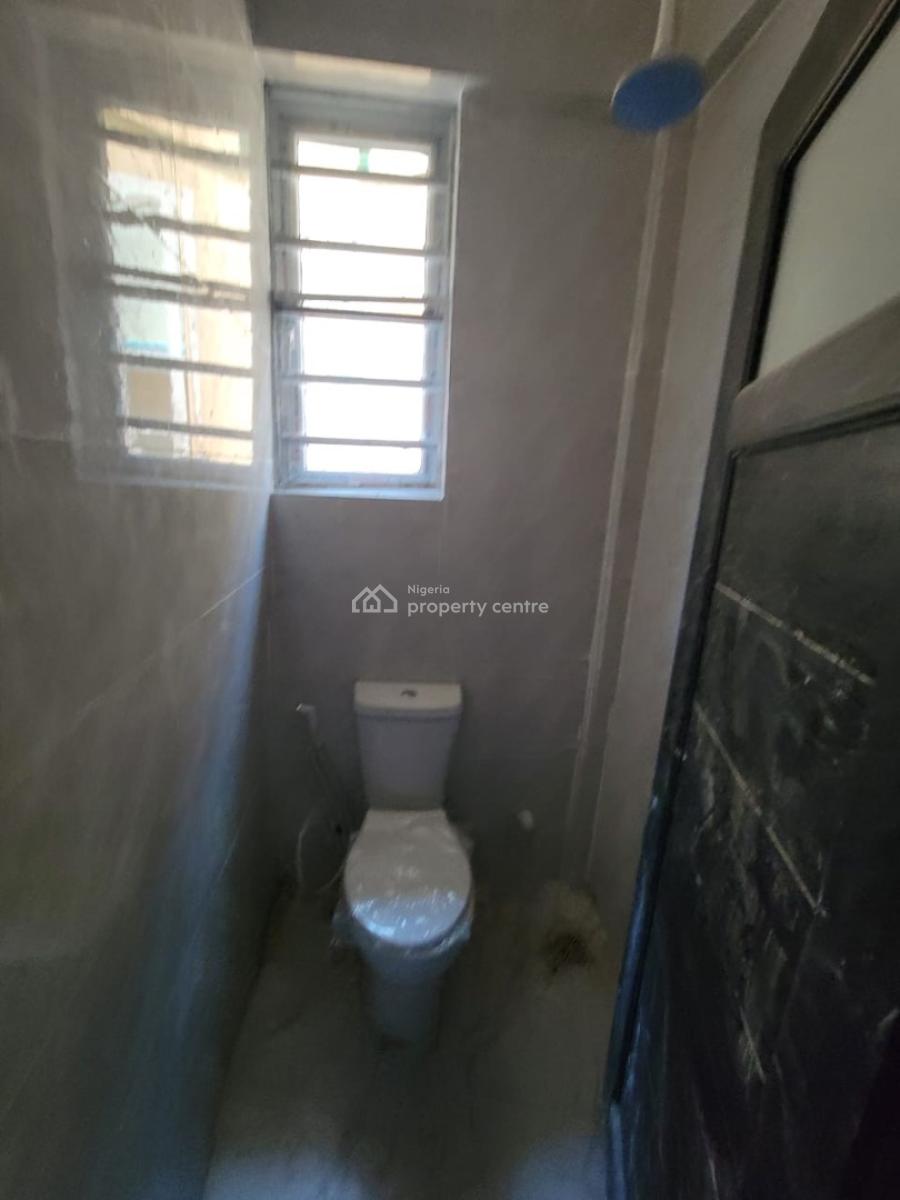 Clean and Spacious 2 Bedroom, Orchid Road, Lekki, Lagos, House for Rent