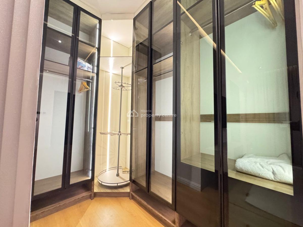 Luxury 2 Bedroom Apartment with Housekeeping and Gymnasium, Swimming Pool, Mini Bar , Inbuilt Speakers, Lekki Phase 1, Lekki, Lagos, Flat / Apartment Short Let