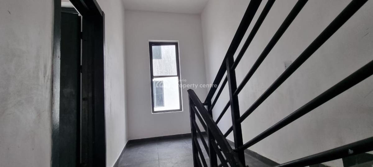 Spacious 2 Bedroom Apartments, Chevron Drive, Lekki Phase 1, Lekki, Lagos, Flat / Apartment for Rent