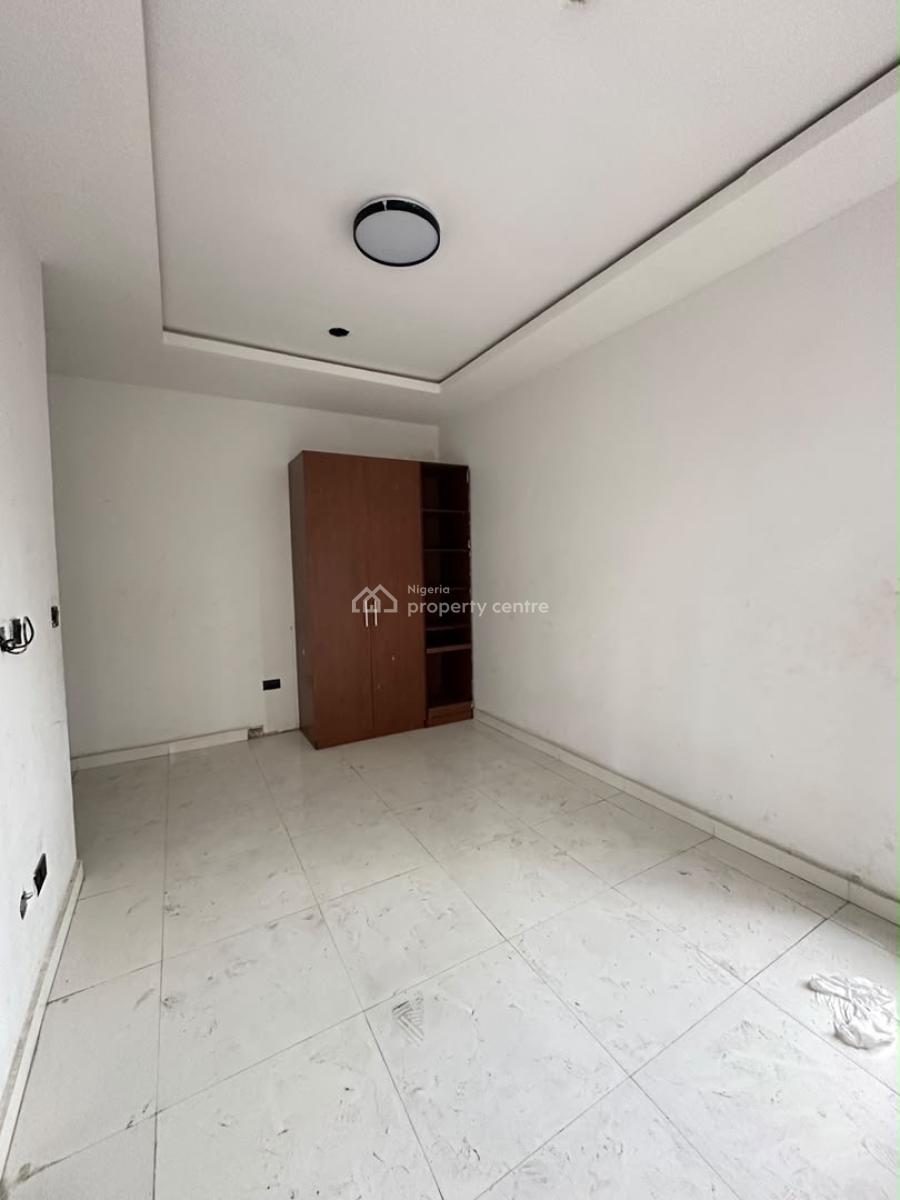Spacious 3 Bedroom Apartment with Fully Fitted Kitchen & Bq, Suitable for Shortlet Investment, Ikate, Lekki, Lagos, Flat / Apartment for Sale