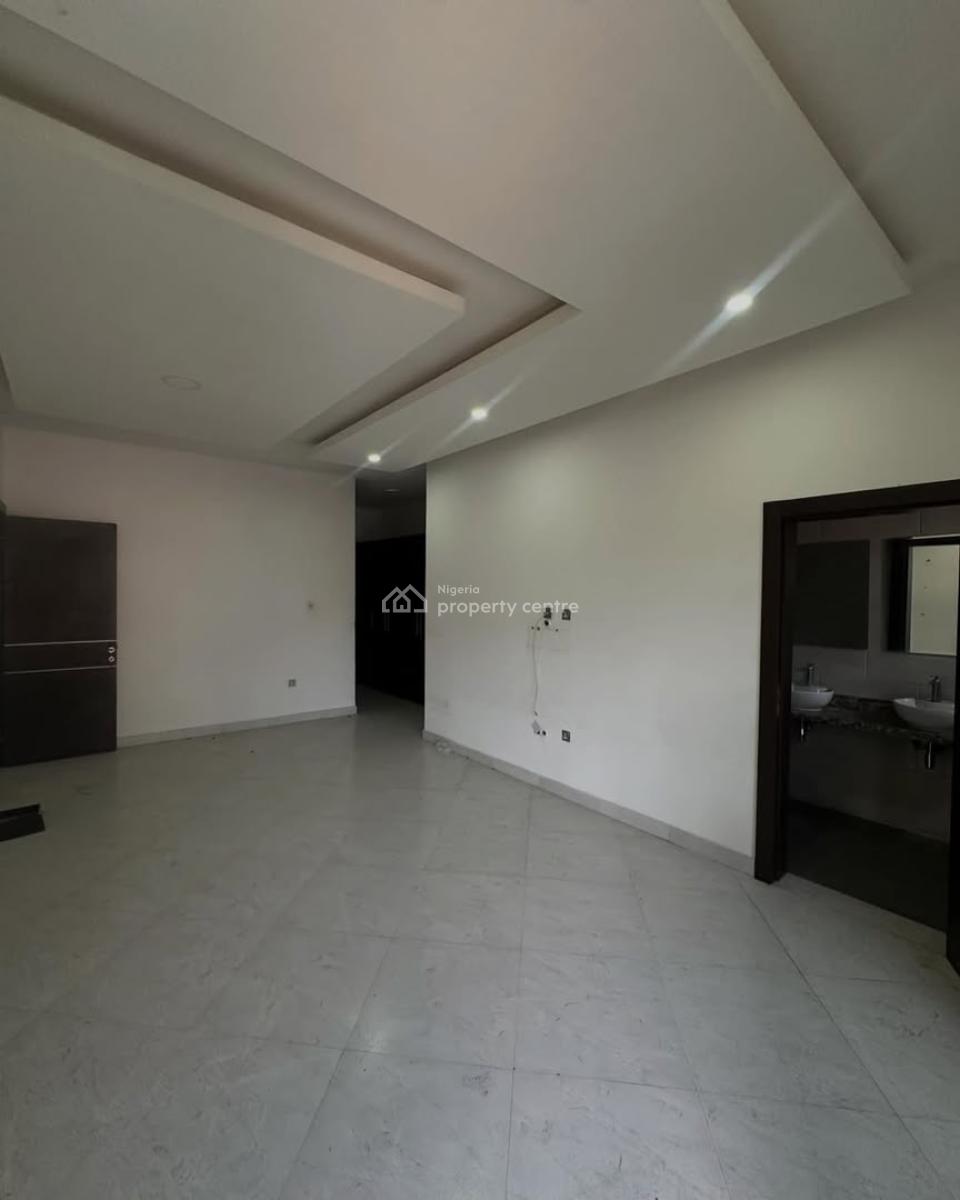 Luxury 3 Bedroom Apartment with Bq, Lekki Phase 1, Lekki, Lagos, Flat / Apartment for Rent