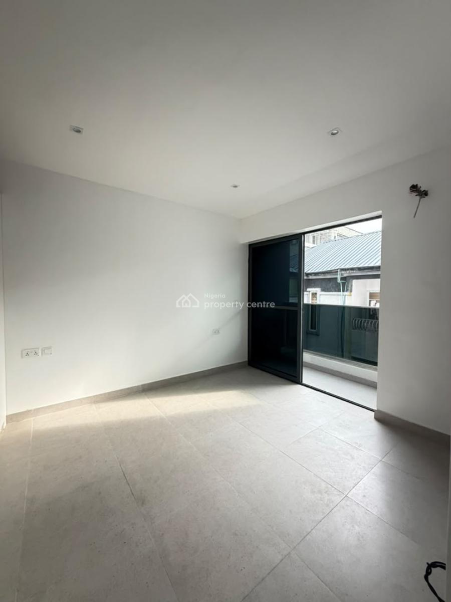 Spacious 3 Bedroom Apartment Suitable for Investment, Ikate, Lekki, Lagos, Flat / Apartment for Sale