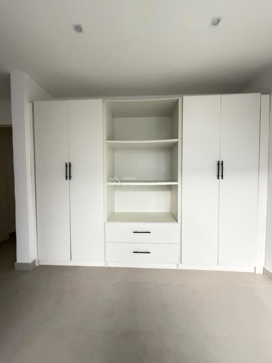 Spacious 3 Bedroom Apartment Suitable for Investment, Ikate, Lekki, Lagos, Flat / Apartment for Sale