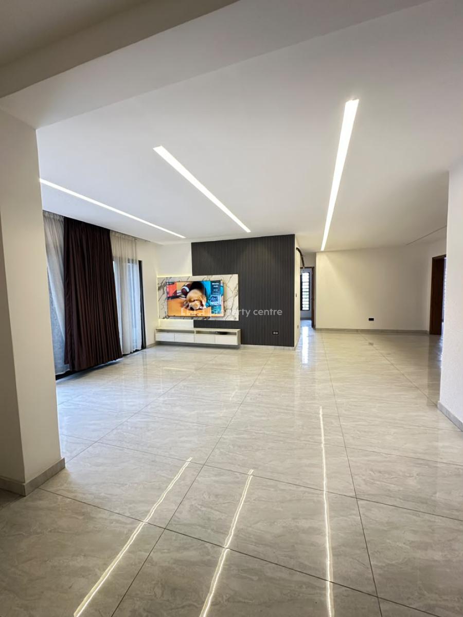 Exquisite 3 Bedroom Apartment with a Spacious Bq & Elevator, Ikate, Lekki, Lagos, Flat / Apartment for Sale