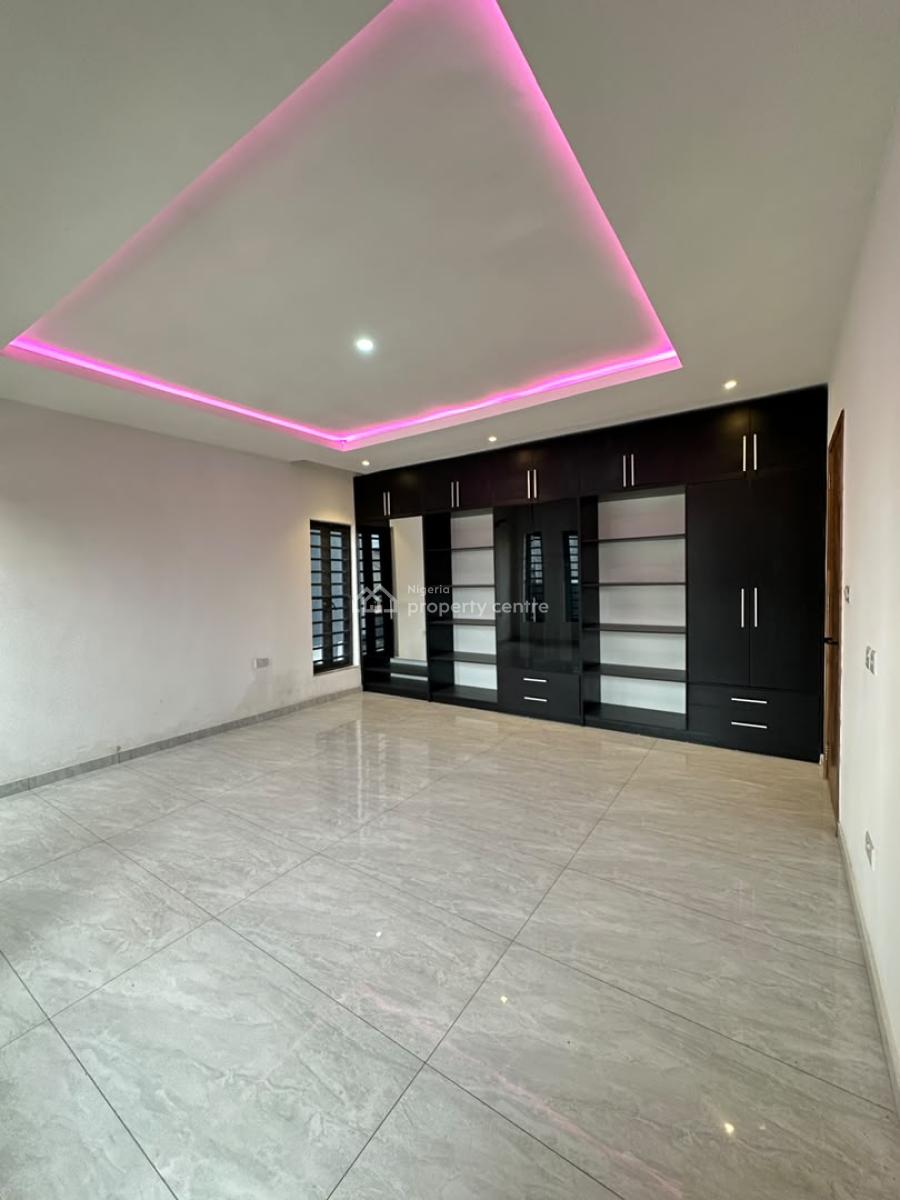 Exquisite 3 Bedroom Apartment with a Spacious Bq & Elevator, Ikate, Lekki, Lagos, Flat / Apartment for Sale