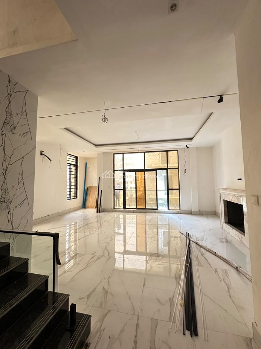 Uniquely-built Luxury 4 Bedroom Terraced Duplex with Bq & Laundry Room, Lekki Phase 1, Lekki, Lagos, Terraced Duplex for Sale