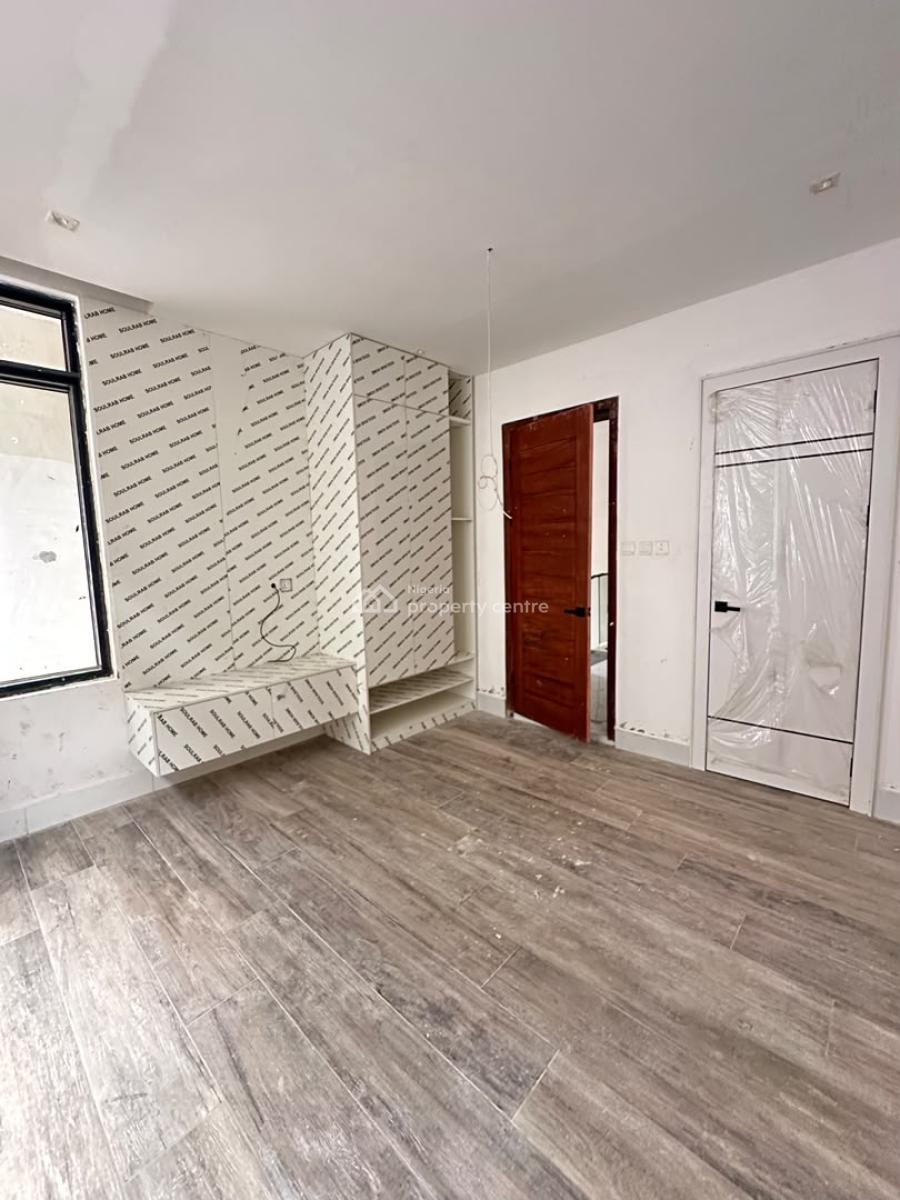 Uniquely-built Luxury 4 Bedroom Terraced Duplex with Bq & Laundry Room, Lekki Phase 1, Lekki, Lagos, Terraced Duplex for Sale
