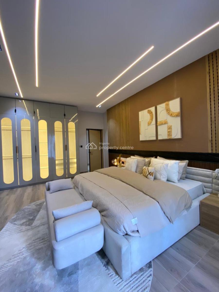 Nicely Built 2 Bedroom Apartment with, Pool, Gym, Elevator, Lekki Phase 1, Lekki, Lagos, Flat / Apartment for Sale