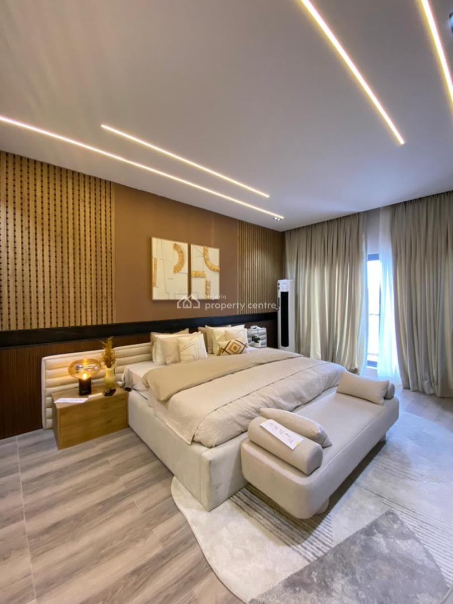 Nicely Built 2 Bedroom Apartment with, Pool, Gym, Elevator, Lekki Phase 1, Lekki, Lagos, Flat / Apartment for Sale