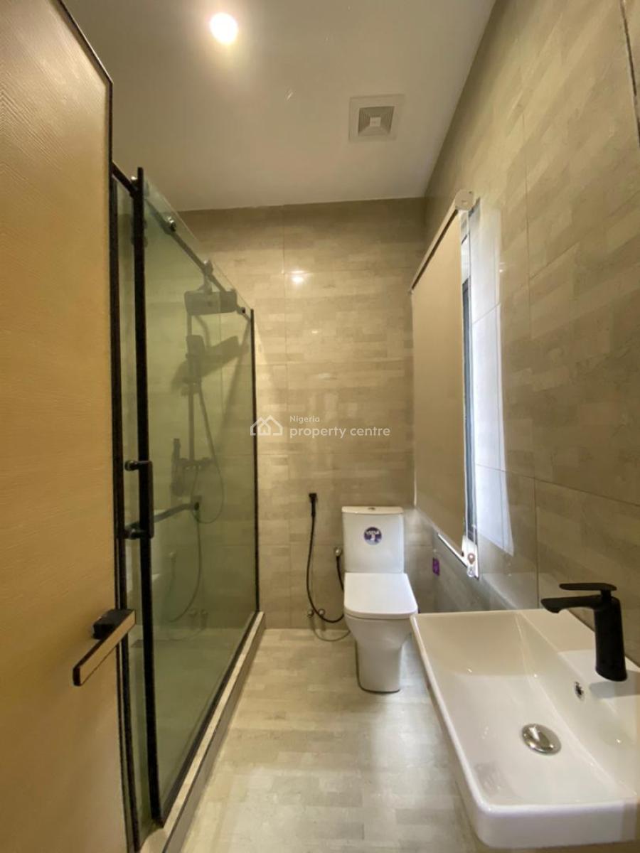 Nicely Built 2 Bedroom Apartment with, Pool, Gym, Elevator, Lekki Phase 1, Lekki, Lagos, Flat / Apartment for Sale