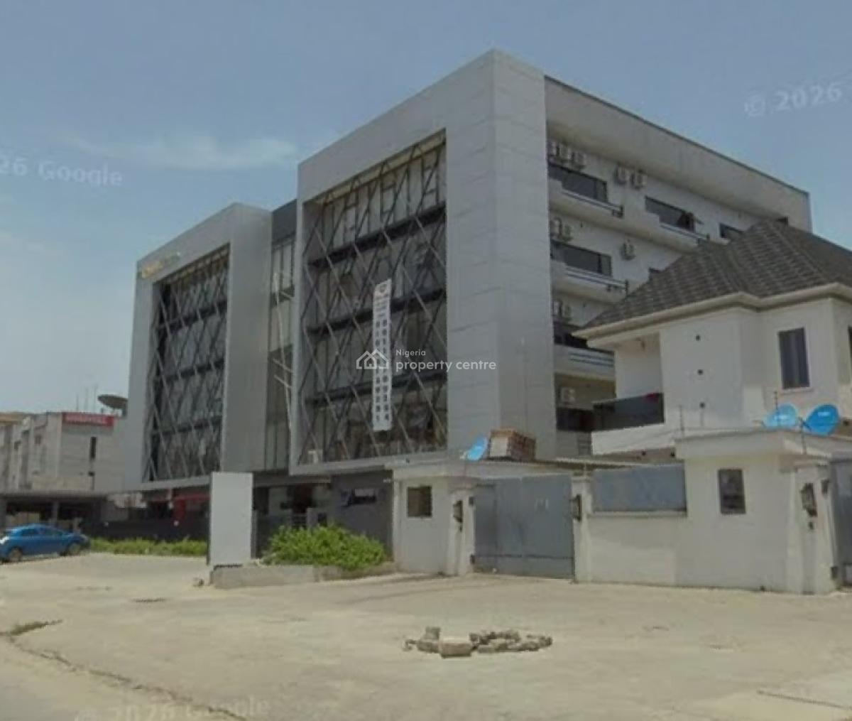 Shopping Mall on 1300sqm, Lekki, Lagos, Plaza / Complex / Mall for Sale
