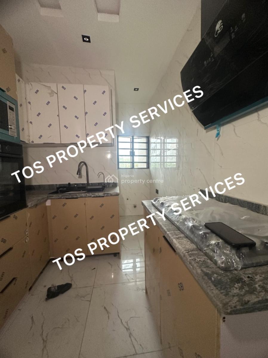 Fresh, Lovely & Spacious 2 Bedroom Flat, Alagomeji-sabo, Sabo, Yaba, Lagos, Flat / Apartment for Rent