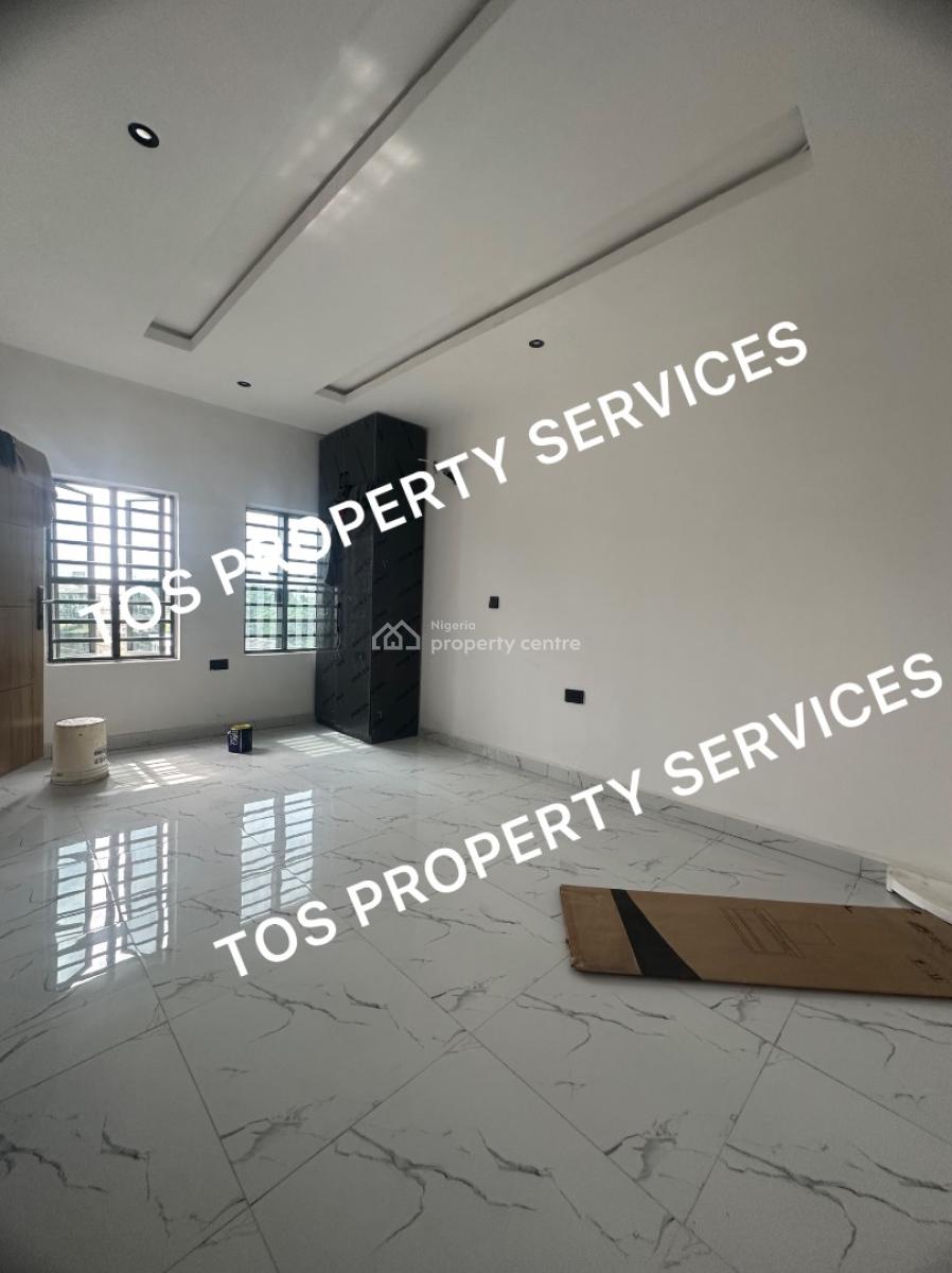 Fresh, Lovely & Spacious 2 Bedroom Flat, Alagomeji-sabo, Sabo, Yaba, Lagos, Flat / Apartment for Rent