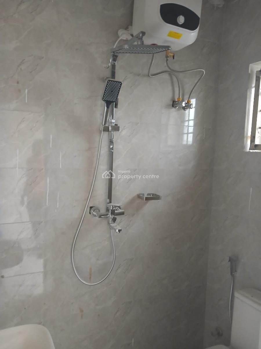 a Brand New Spacious Terraced Duplex + 1bq, Idu-karmo District, After Nizamiyel Hospital ( Video Is Attached), Idu Industrial, Abuja, Terraced Duplex for Rent