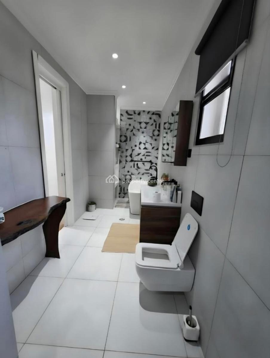 Luxury 3 Bedroom Apartment in an Estate on Banana Island Road, Mojisola Onikoyi, Ikoyi, Lagos, Flat / Apartment for Sale