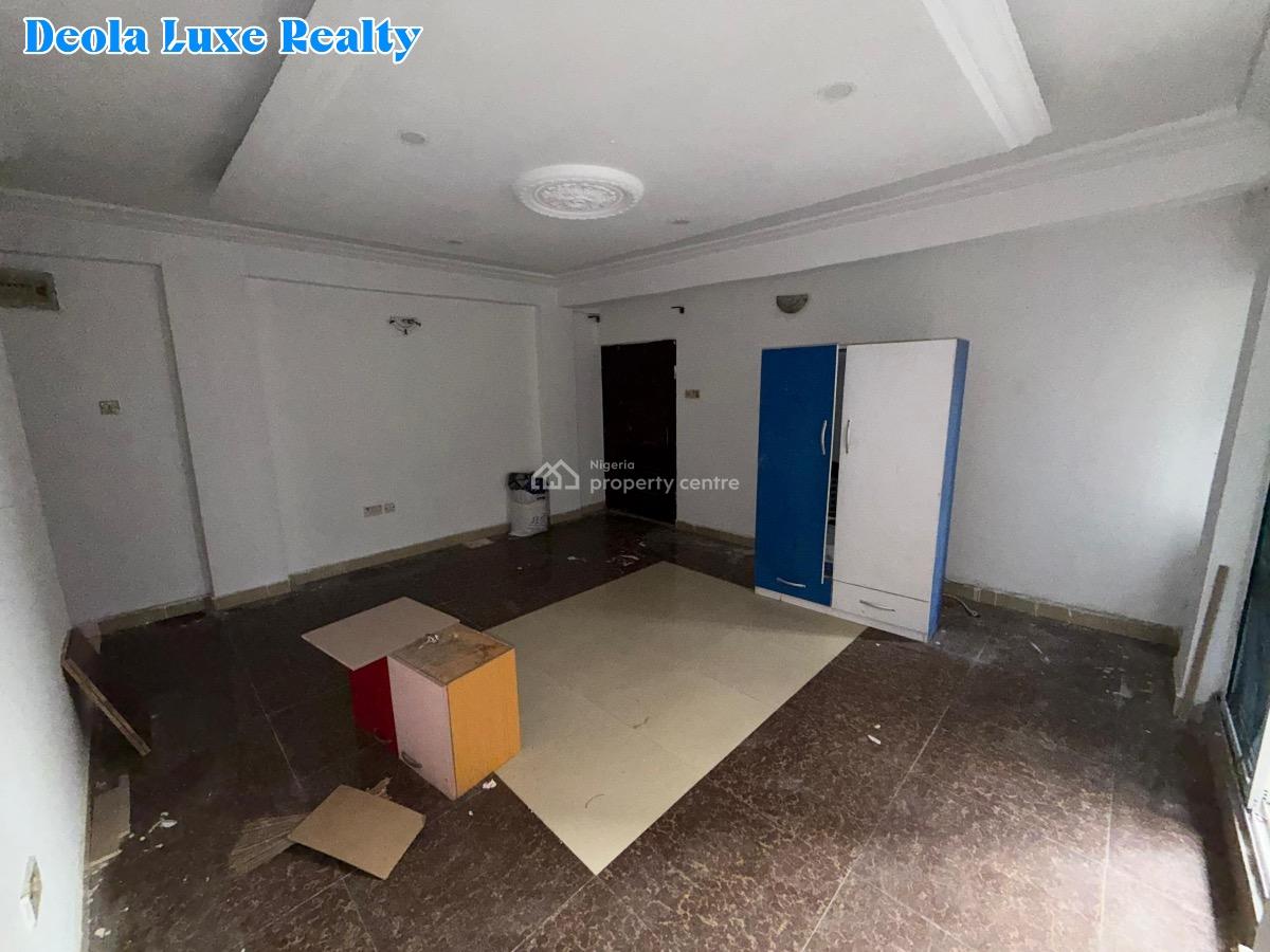 a Nice and Spacious 2 Bedroom Apartment with Balcony (upstair), Off Freedom Way, Lekki Phase 1, Lekki, Lagos, Flat / Apartment for Rent