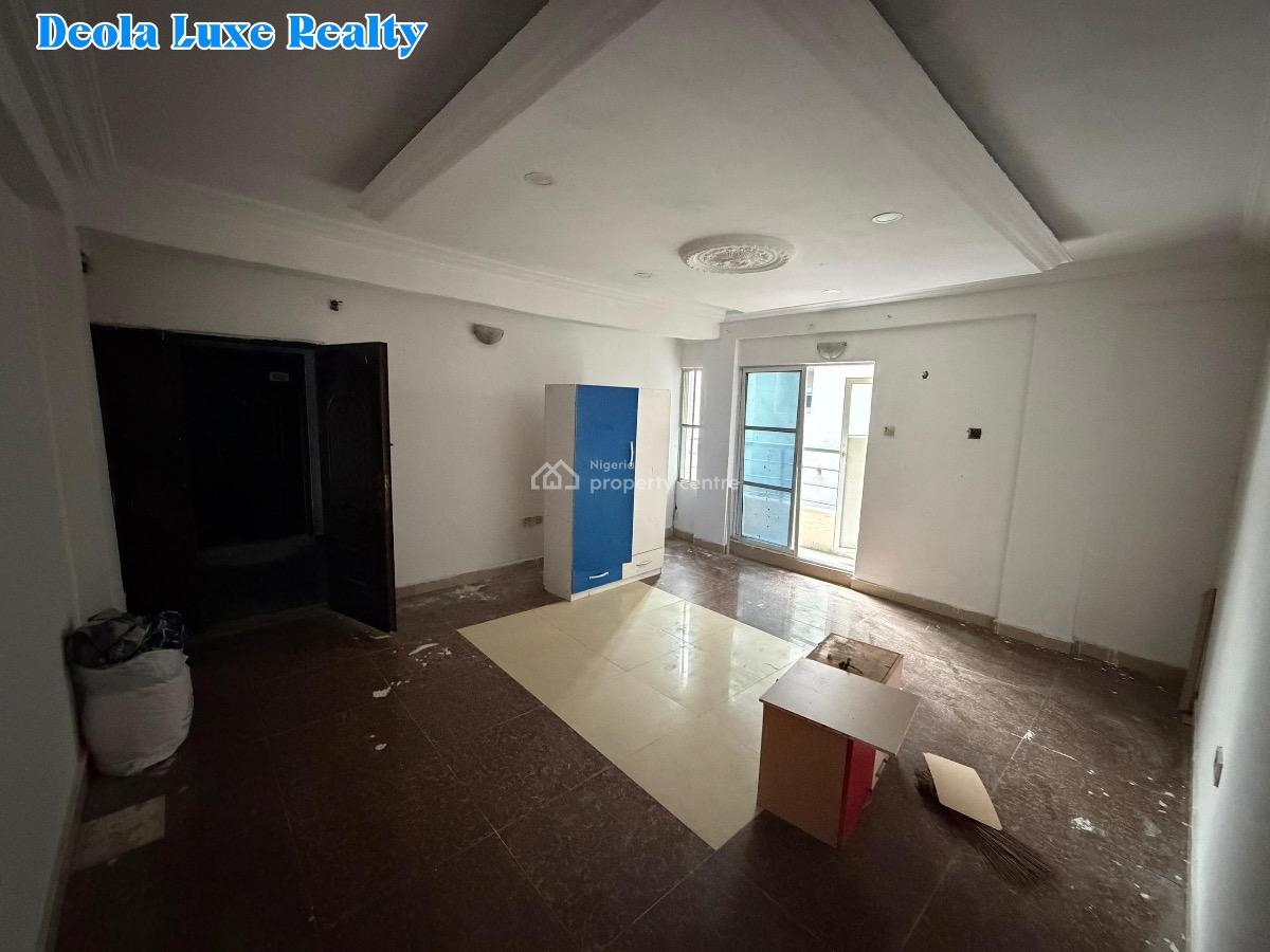 a Nice and Spacious 2 Bedroom Apartment with Balcony (upstair), Off Freedom Way, Lekki Phase 1, Lekki, Lagos, Flat / Apartment for Rent