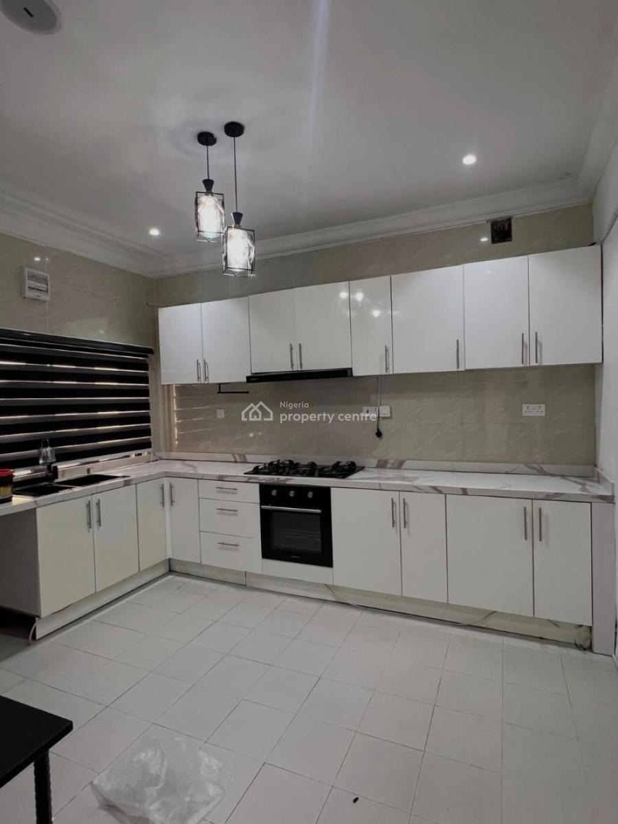 Fully Serviced 3 Bedroom Terrace Duplex with Pool & Gym, Platinum Way, Lekki, Lagos, Terraced Duplex for Rent