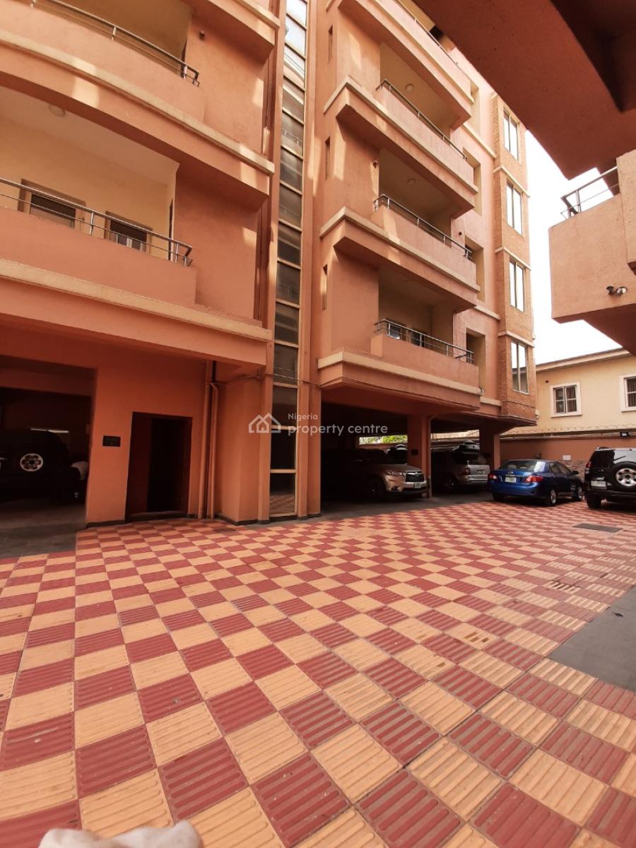 Serviced 3 Bedroom En-suite Flat with an Enclosed Fitted Kitchen/pantr, Oniru, Victoria Island (vi), Lagos, Flat / Apartment for Rent