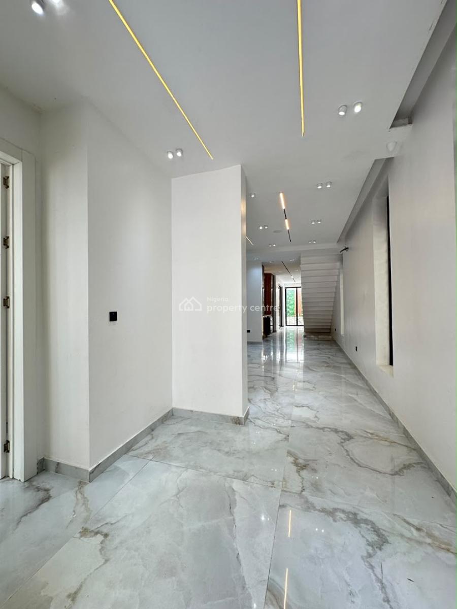Outstanding Spacious Luxury 5 Bedroom Fully Detached Duplex with a Bq, Lekki Phase 1, Lekki, Lagos, Detached Duplex for Sale