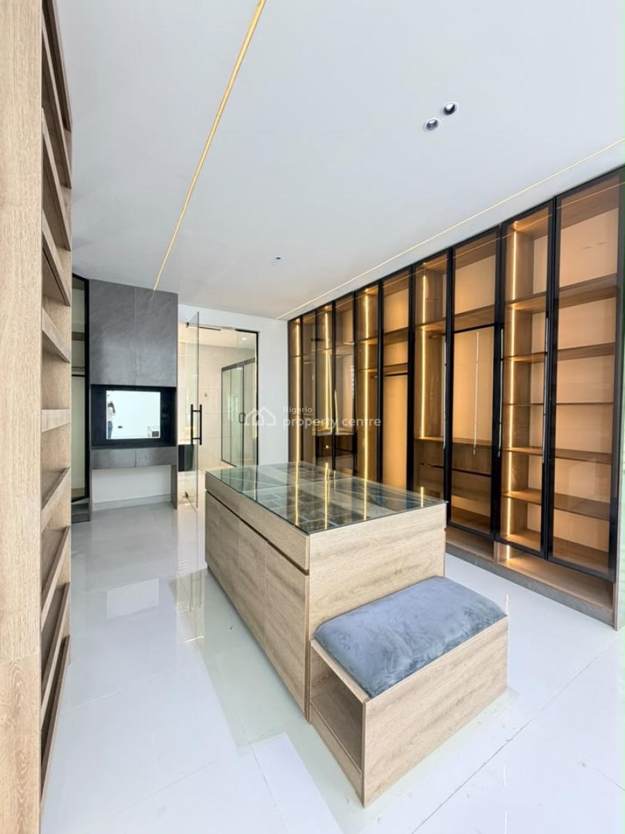 Outstanding Spacious Luxury 5 Bedroom Fully Detached Duplex with a Bq, Lekki Phase 1, Lekki, Lagos, Detached Duplex for Sale